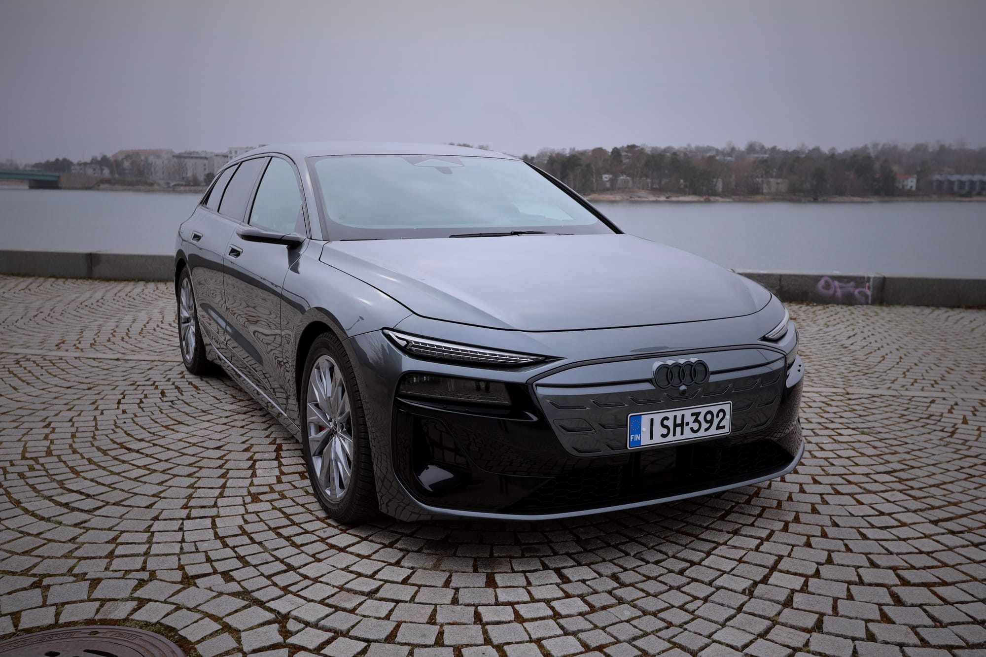 Audi S6 Avant e-tron on tyylikäs ilmestys. Kuva: Antti Liinpää, KaaraTV