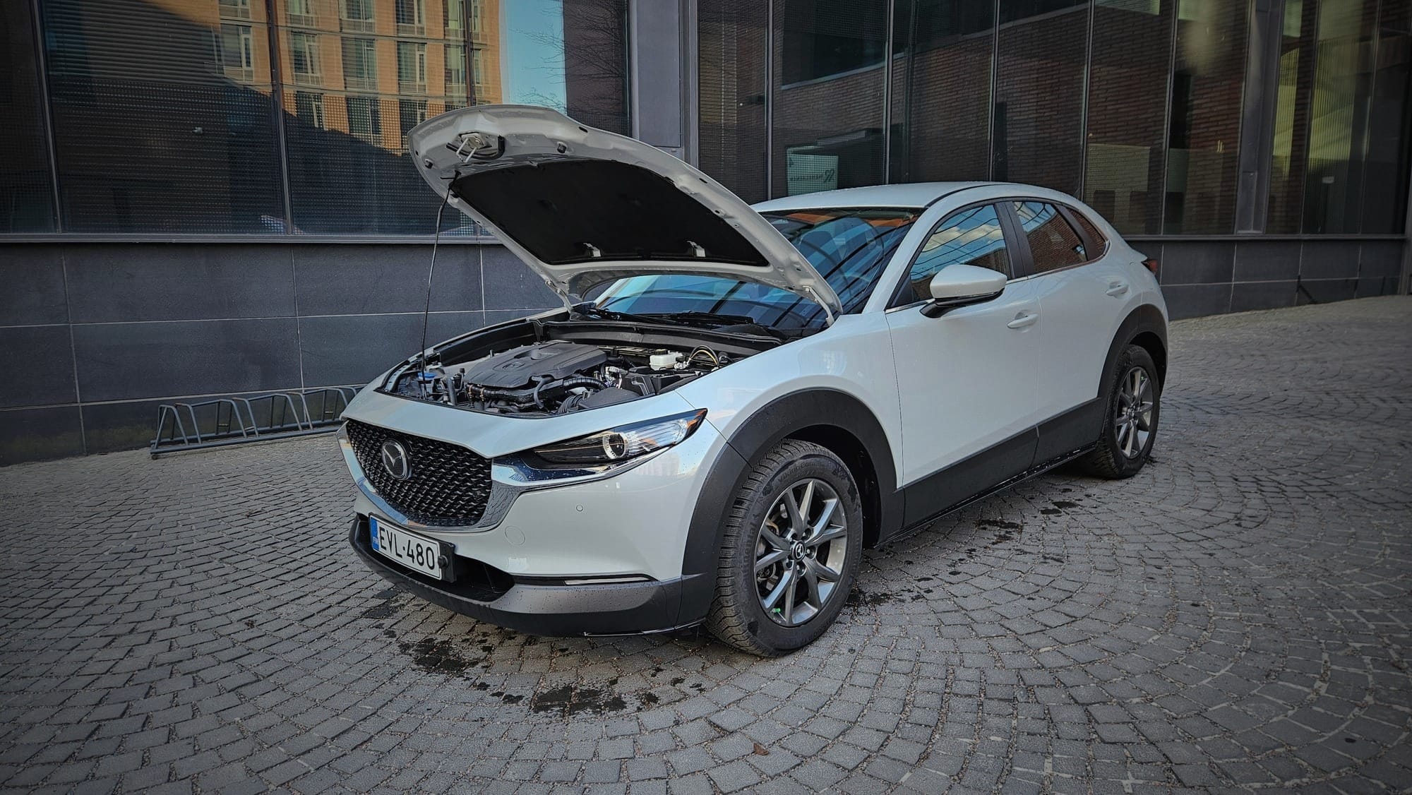 Uusi sydän: 2,5-litrainen e-Skyactiv G -moottori tarjoaa entistä parempaa alavääntöä ja sujuvampaa ajokokemusta ilman, että kulutus kasvaa.