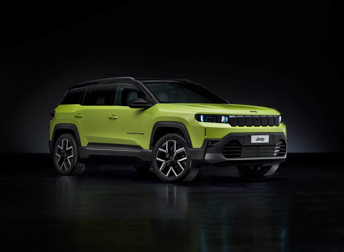 Jeep Compass 2025 vs. Opel Grandland 2025 – Stellantis-kaksoset eri sieluilla