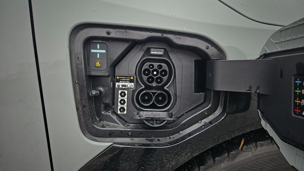 Suomen talvi ja sähköauto: Toimintamatka sulaa kuin voi kuumalla kiukaalla