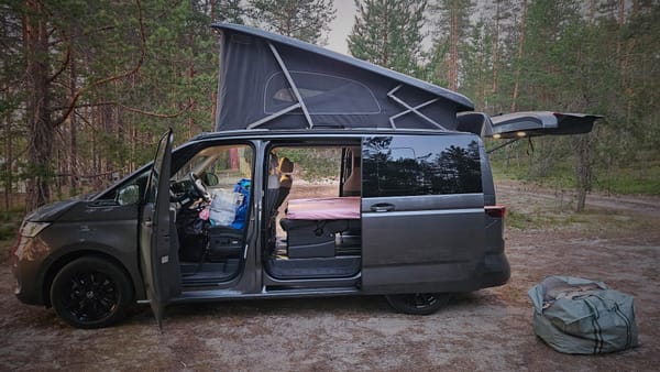 Volkswagen California Beach 2025 – Reissussa testissä: hyvä ajaa, mutta miten toimii retkeilyssä?