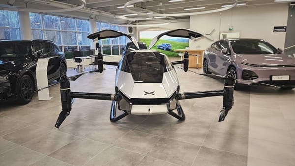 Xpeng toi lentävän tulevaisuuden Suomeen – ensiesittelyssä X2-lentodrone ja faceliftatut G6 ja G9