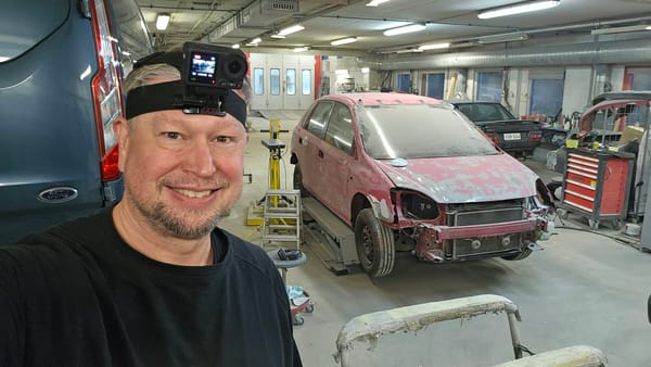 PELASTUSOPERAATIO: Tonnin pommin uusi elämä: Osa 1 – Punaisen Hondan ylimaalausprojekti alkaa