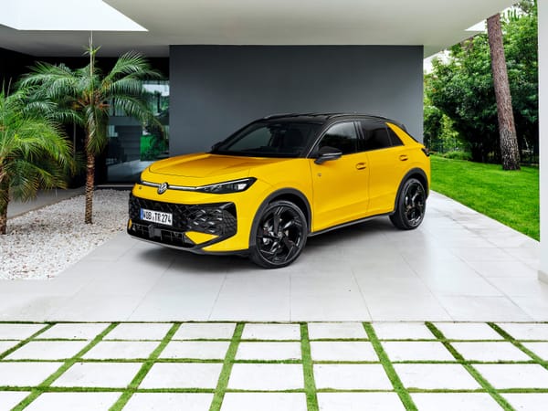 Uusi Volkswagen T-Roc saapuu Suomeen – Crossover-hitti sähköistyy ja saa hienostuneempaa tekniikkaa