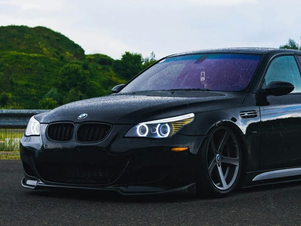 Käytetty BMW 525d Touring (E61): Maantieneuvos ja puoli miljoonaa mittarissa – vieläkö M57 jaksaa?